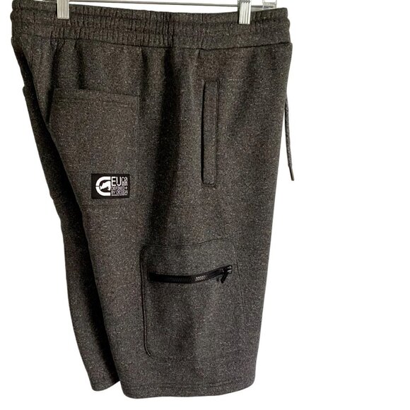 ECKO Unlimited Gray Fleece Relaxed Fit Men's Cargo Shorts Medium NEW - Picture 2 of 8